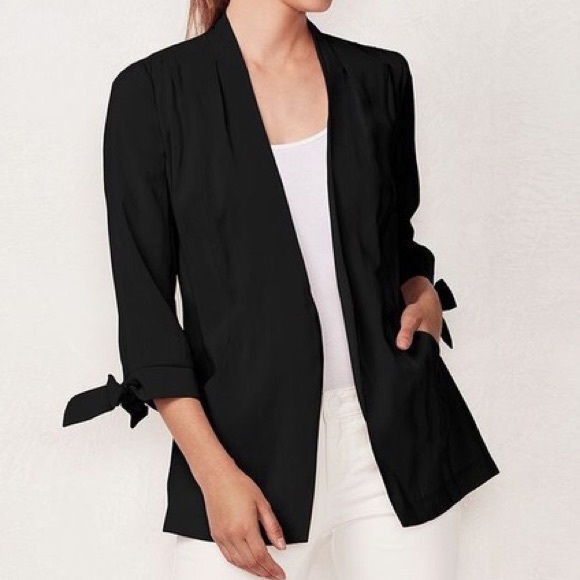 LC Lauren Conrad Jackets & Blazers - {Lauren Conrad} sz L NWT black blazer tie sleeves